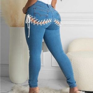 Tied Jeans